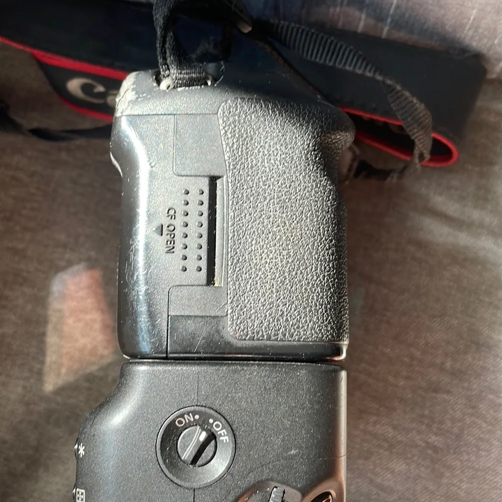 Canon EOS 50D with battery grip BG-E2N